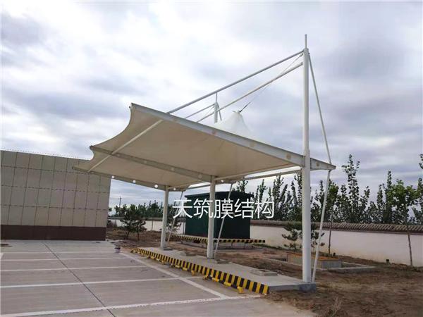 巨鹿服務區充電樁車棚